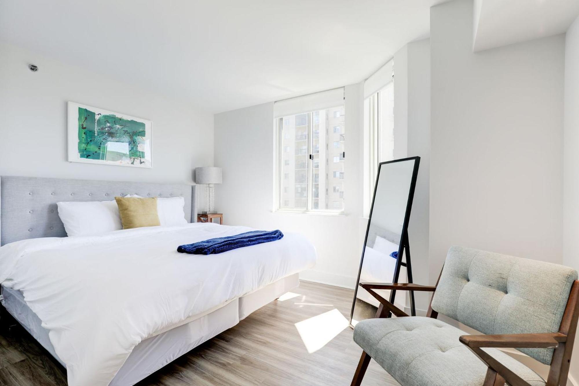 Capitol Convenience 2br Luxury Minutes From Dc Apartment Arlington