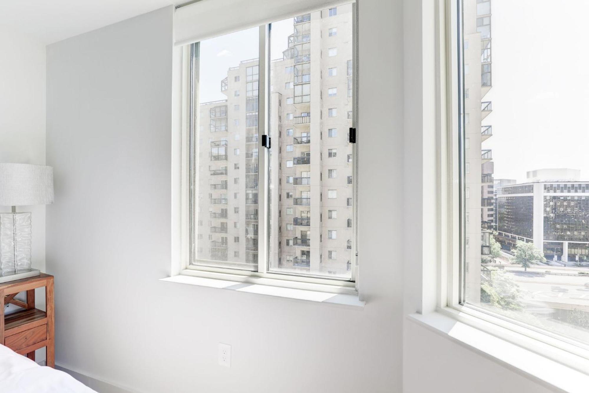 Apartment Capitol Convenience 2br Luxury Minutes From Dc *